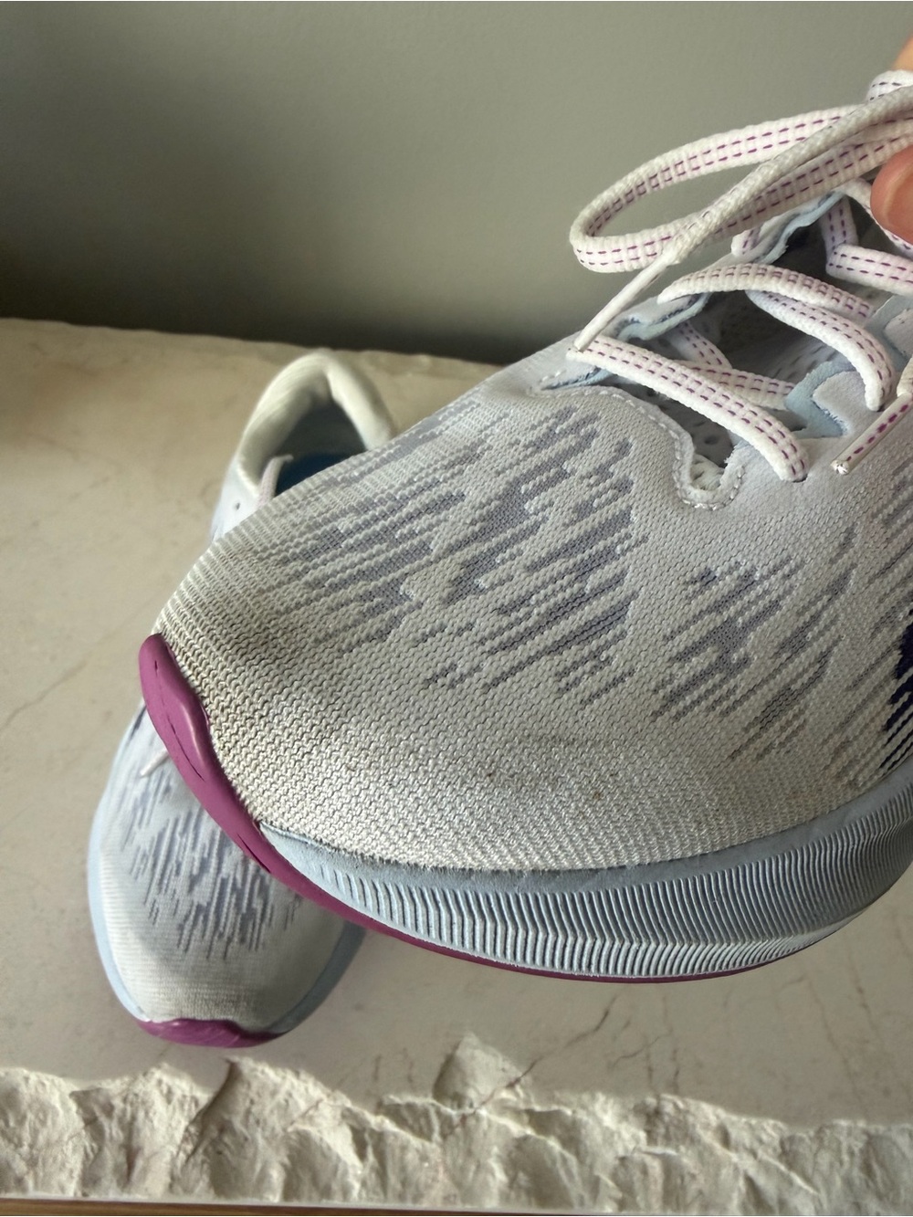 Asics Novablast Women's 9.5, White Dive Blue - Picture 3 of 7